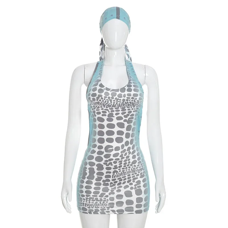 فستان قصير مثير بتصميم هالتر م - مراجعة Y2K Backless Halter Mini Dress وسعره